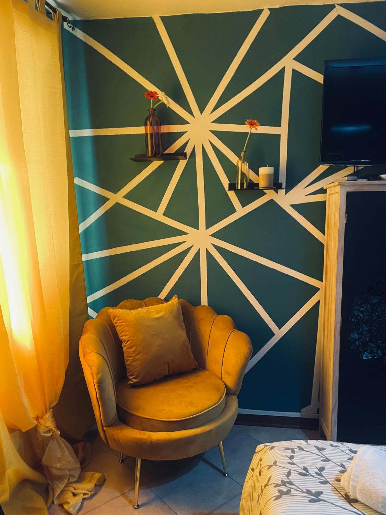 Family House Di Genny E Nicola Small Suite كيودجا المظهر الخارجي الصورة